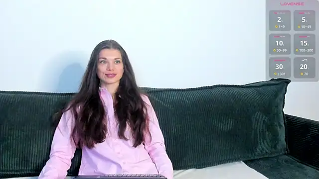 Eva McCoy online show from 10, 11, 2025