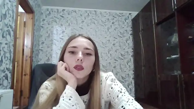 Loveyy Doveyy online show from 18, 10, 2025