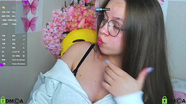 Lilysweet13 online show from 6, 10, 2025