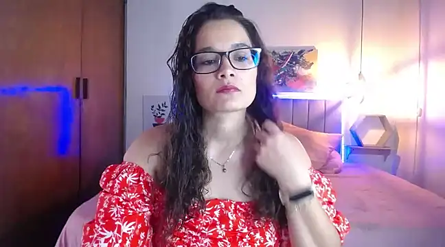 Snapshot of Rose_Thompson1 chatting on 12, 3, 2025 Rose Thompson1 online show from 12, 3, 2025