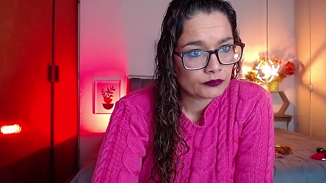 Snapshot of Rose_Thompson1 chatting on 7, 10, 2025 Rose Thompson1 online show from 7, 10, 2025