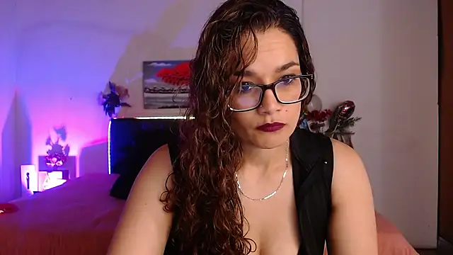 Snapshot of Rose_Thompson1 chatting on 17, 10, 2025 Rose Thompson1 online show from 17, 10, 2025