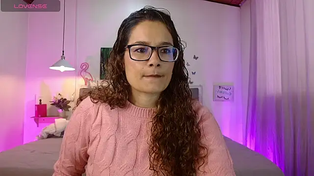 Rose Thompson1 online show from 16, 4, 2026