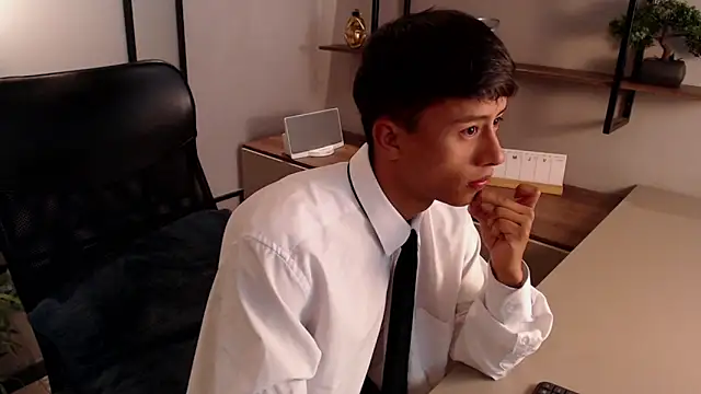 labrinthteasing online show from 17, 3, 2025