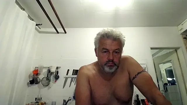 Snapshot of Berg_Boy chatting on 18, 9, 2025 Berg Boy online show from 18, 9, 2025