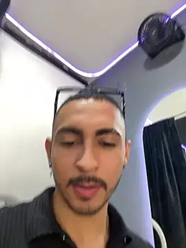 NicolasChest xxx online show from 14, 3, 2025