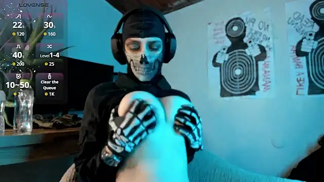 Snapshot of cos_operator chatting on 20, 9, 2025 cos operator online show from 20, 9, 2025