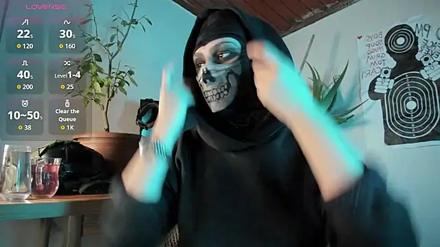 Snapshot of cos_operator chatting on 5, 10, 2025 cos operator online show from 5, 10, 2025