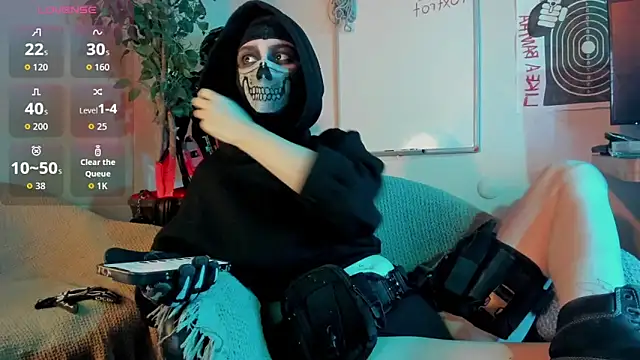 Snapshot of cos_operator chatting on 23, 10, 2025 cos operator online show from 23, 10, 2025