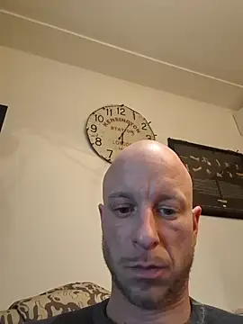 Snapshot of svenpfeifer chatting on 1, 2, 2026 svenpfeifer online show from 1, 2, 2026