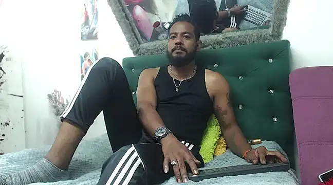 BladeFoxxx1 online show from 20, 3, 2025