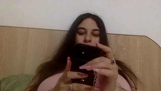 Veramaia online show from 16, 5, 2026