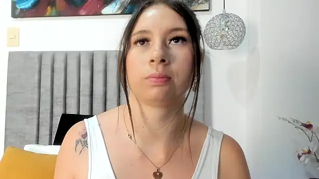 Snapshot of BeckyVidal chatting on 29, 10, 2025 BeckyVidal online show from 29, 10, 2025