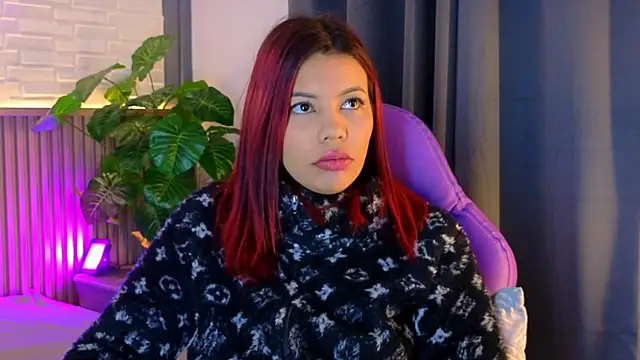 TiffanyWalk online show from 7, 11, 2025