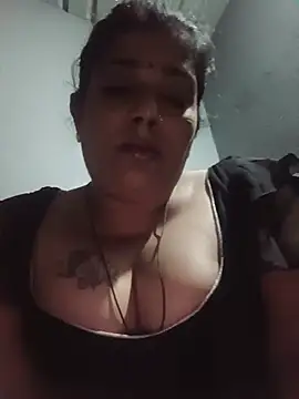 kissmetha online show from 11, 7, 2026