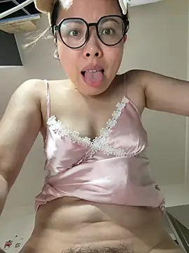 Snapshot of aa520uv chatting on 5, 7, 2026 aa520uv online show from 5, 7, 2026