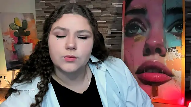 Snapshot of FlorenceAnderson chatting on 19, 3, 2025 FlorenceAnderson online show from 19, 3, 2025