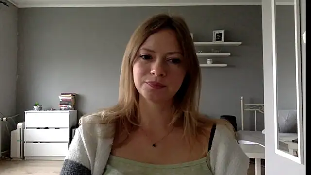 Snapshot of MillieShow chatting on 22, 9, 2025 MillieShow online show from 22, 9, 2025