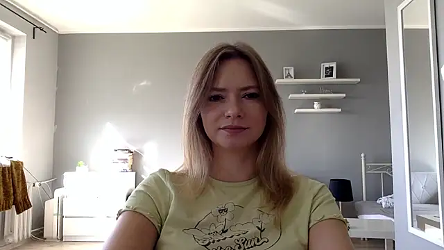 Snapshot of MillieShow chatting on 25, 9, 2025 MillieShow online show from 25, 9, 2025