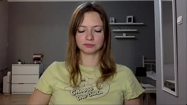 Snapshot of MillieShow chatting on 6, 11, 2025 MillieShow online show from 6, 11, 2025