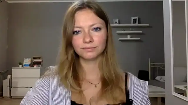 Snapshot of MillieShow chatting on 21, 12, 2025 MillieShow online show from 21, 12, 2025