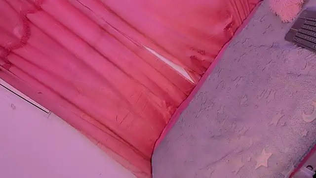 Mariana-ofc online show from 6, 11, 2025