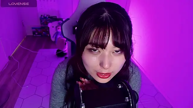 Snapshot of miharu01 chatting on 30, 11, 2025 miharu01 online show from 30, 11, 2025