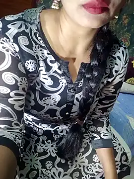 Snapshot of Shalini_telugu09 chatting on 13, 6, 2026 Shalini telugu09 online show from 13, 6, 2026