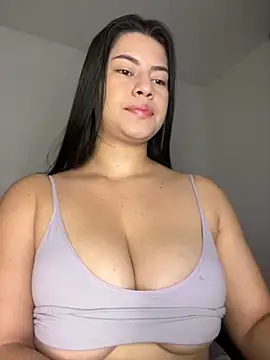 Saanvi21 online show from 13, 11, 2025