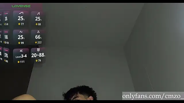 Snapshot of cmzo_ chatting on 9, 5, 2026 cmzo online show from 9, 5, 2026
