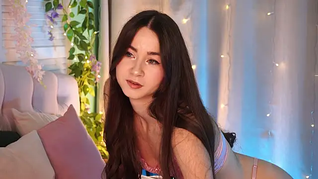 EvaMossi online show from 14, 4, 2026