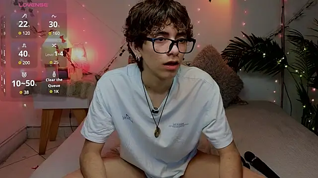 Snapshot of Matty_Sparkk chatting on 17, 6, 2026 Matty Sparkk online show from 17, 6, 2026