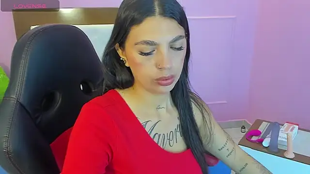 TATILARSON1 online show from 8, 11, 2025