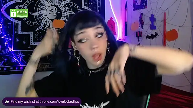 lovelockedlips online show from 31, 10, 2025