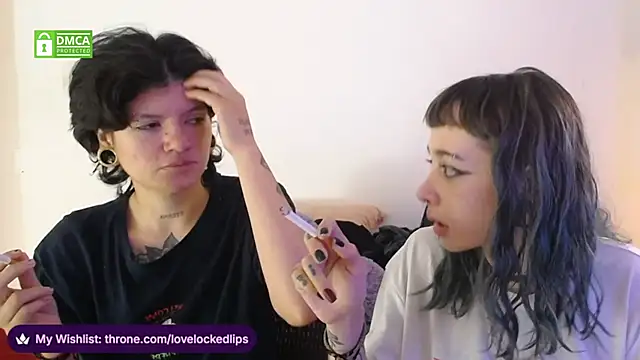 Snapshot of lovelockedlips chatting on 25, 3, 2026 lovelockedlips online show from 25, 3, 2026