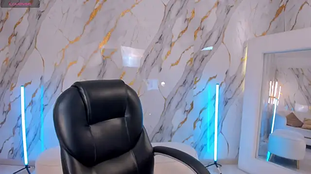 CandaseRussell online show from 26, 11, 2025