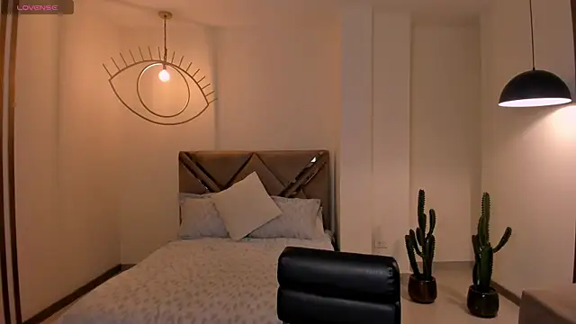 MaiaCollins online show from 27, 2, 2026