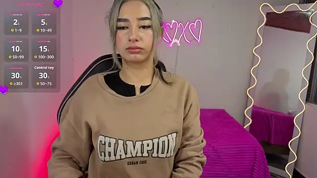 Snapshot of Malory_tay1 chatting on 7, 11, 2025 Malory tay1 online show from 7, 11, 2025