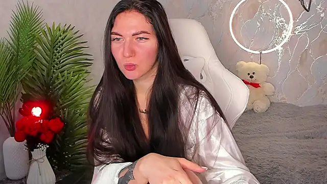 babyisperfect online show from 2, 12, 2025