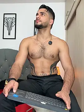 Maximiliano ford online show from 15, 2, 2026