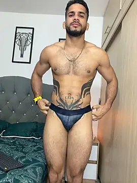 Snapshot of Maximiliano_ford chatting on 15, 5, 2026 Maximiliano ford online show from 15, 5, 2026