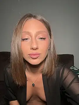 MiaaLoveeee online show from 31, 5, 2026