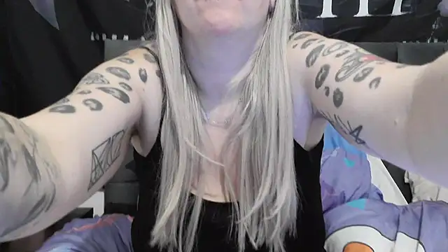 Snapshot of Sizzling_Indie36 chatting on 11, 1, 2026 Sizzling Indie36 online show from 11, 1, 2026