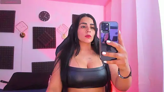 hannarusso online show from 21, 11, 2025