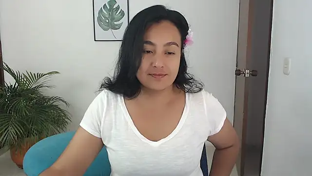 Snapshot of Themagicpotion chatting on 4, 5, 2026 Themagicpotion online show from 4, 5, 2026