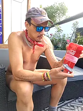 Snapshot of TAIZ69WORLD chatting on 23, 12, 2025 TAIZ69WORLD online show from 23, 12, 2025