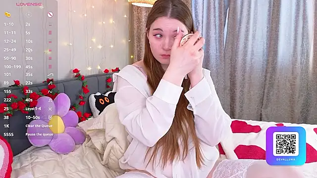 ConstanceHelms online show from 11, 3, 2026