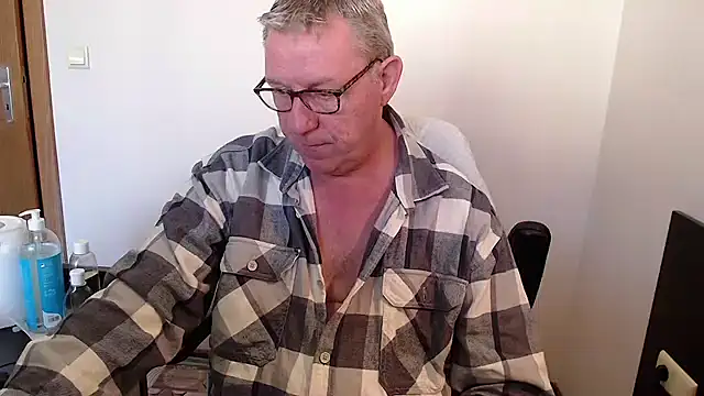 JamesBauer online show from 19, 10, 2025