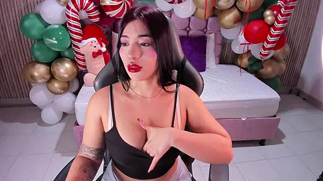 Nicolee19 online show from 19, 12, 2025