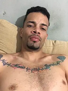 Snapshot of HenriquePhn chatting on 3, 8, 2026 HenriquePhn online show from 3, 8, 2026
